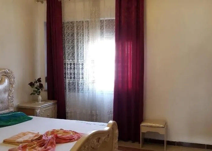 Πανσιόν Dyrrah *