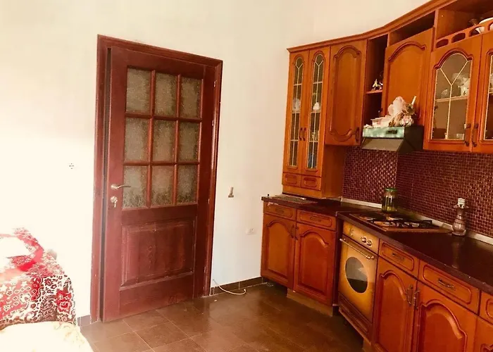 Dyrrah Πανσιόν